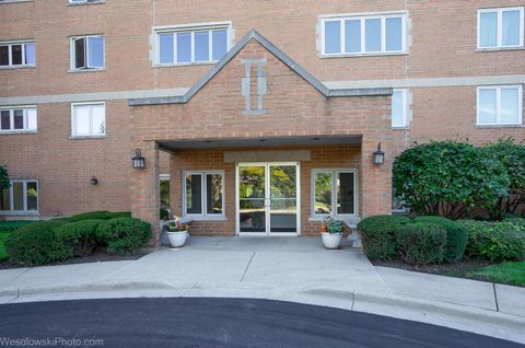 Photo of 7450 Waukegan Road #206, Niles, IL 60714 (MLS # 12485441)
