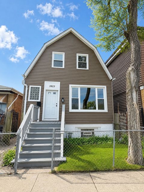 Photo of 3823 W Wabansia Avenue, Chicago, IL 60647 (MLS # 12643189)