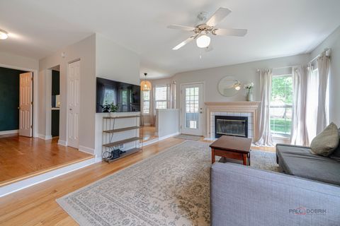 Tiny photo for 352 Fairfax Lane, Grayslake, IL 60030 (MLS # 12642989)