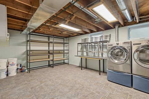 Tiny photo for 586 N 7th Avenue, Des Plaines, IL 60016 (MLS # 12555253)