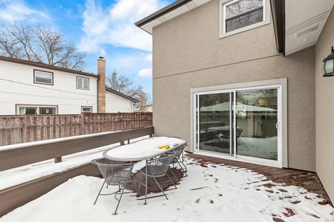 Tiny photo for 586 N 7th Avenue, Des Plaines, IL 60016 (MLS # 12555253)