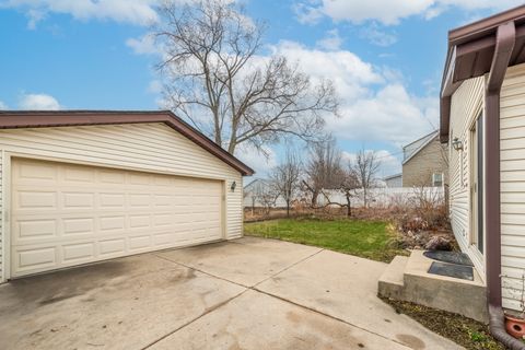 Tiny photo for 435 N Central Avenue, Wood Dale, IL 60191 (MLS # 12572865)
