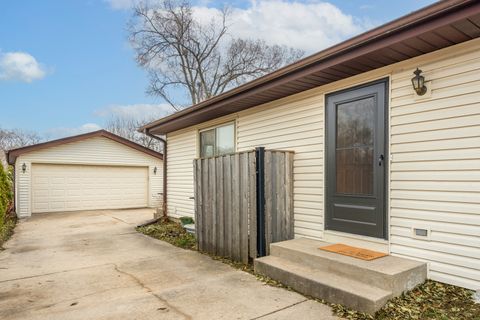 Tiny photo for 435 N Central Avenue, Wood Dale, IL 60191 (MLS # 12572865)