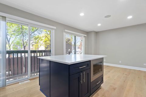 Tiny photo for 1615 N Vine Street, Chicago, IL 60614 (MLS # 12503994)