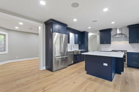 Tiny photo for 1615 N Vine Street, Chicago, IL 60614 (MLS # 12503994)