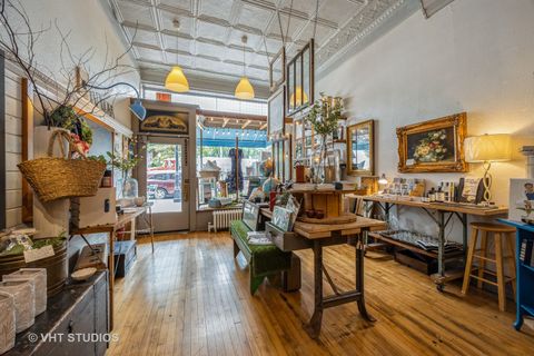 Tiny photo for 48 S La Grange Road #48, La Grange, IL 60525 (MLS # 12563265)