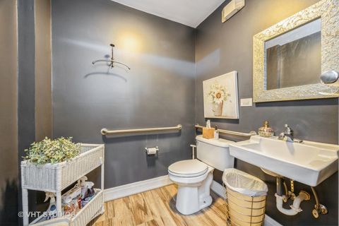 Tiny photo for 48 S La Grange Road #48, La Grange, IL 60525 (MLS # 12563265)