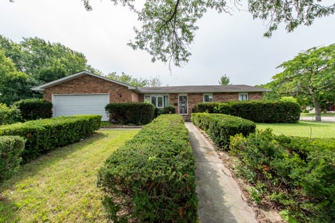 Tiny photo for 2715 Hyde Park Avenue, Waukegan, IL 60085 (MLS # 12745798)
