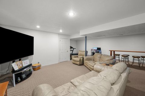 Tiny photo for 318 Sycamore Street, Wilton, IA 52778 (MLS # 12623559)