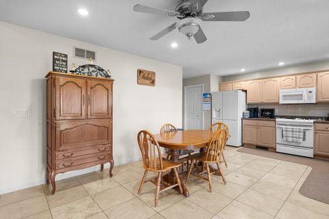 Tiny photo for 318 Sycamore Street, Wilton, IA 52778 (MLS # 12623559)