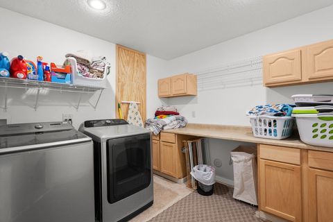 Tiny photo for 318 Sycamore Street, Wilton, IA 52778 (MLS # 12623559)