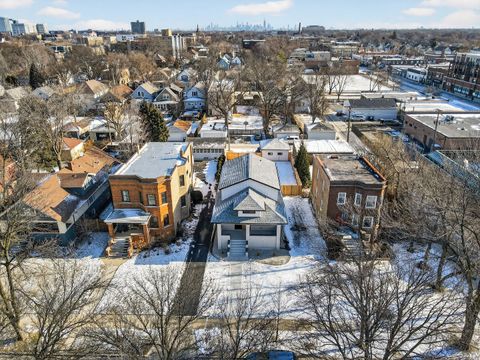 Tiny photo for 17 Franklin Avenue, River Forest, IL 60305 (MLS # 12620443)