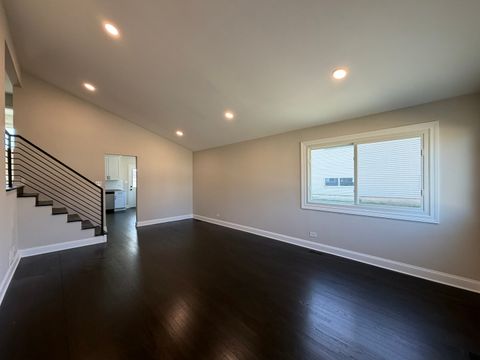 Tiny photo for 665 Easy Street, Glendale Heights, IL 60139 (MLS # 12587908)