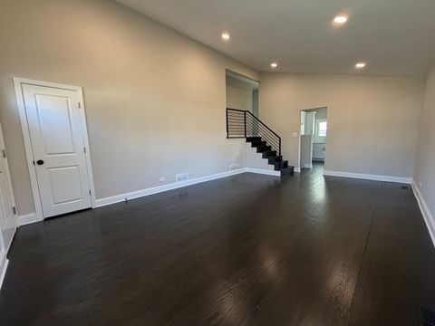 Tiny photo for 665 Easy Street, Glendale Heights, IL 60139 (MLS # 12587908)