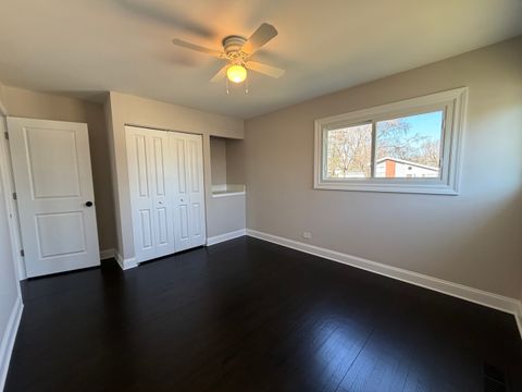 Tiny photo for 665 Easy Street, Glendale Heights, IL 60139 (MLS # 12587908)