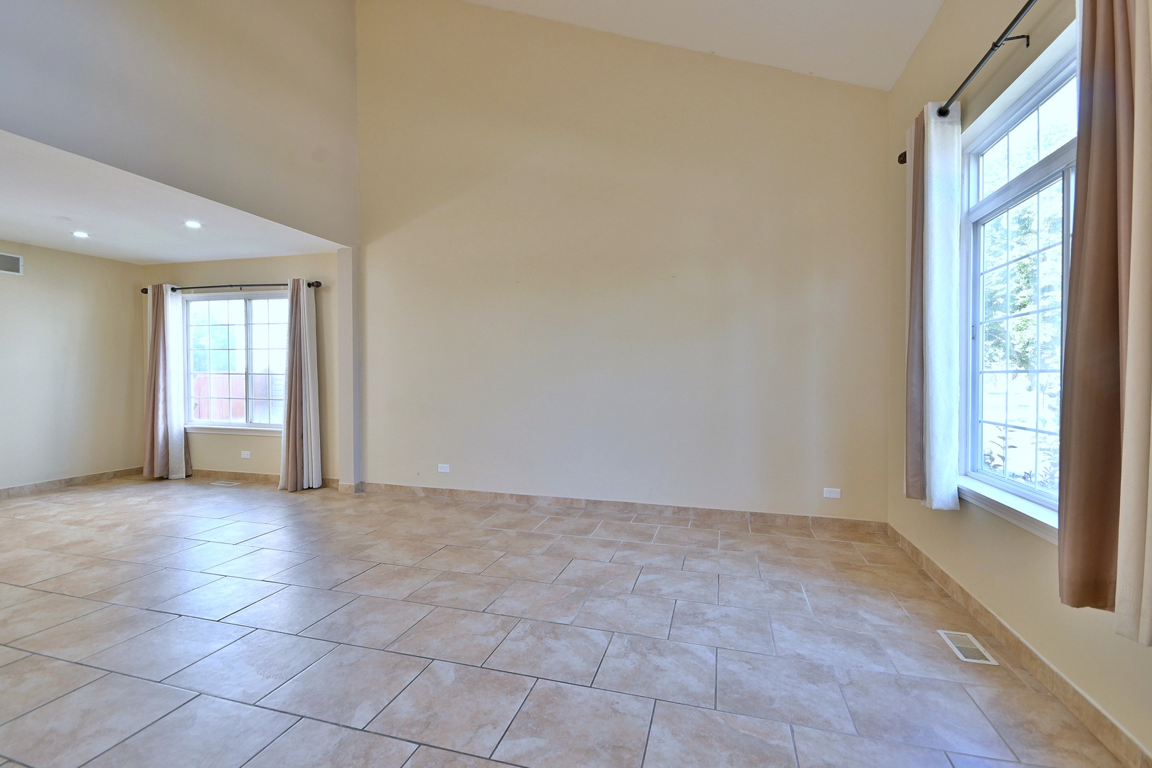 537 Ivory Lane