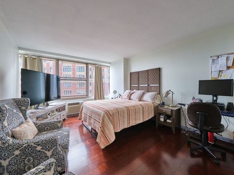 Tiny photo for 3900 N Lake Shore Drive #15C, Chicago, IL 60613 (MLS # 12478865)