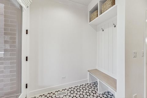 Tiny photo for 1509 W School Street #2, Chicago, IL 60657 (MLS # 12554795)