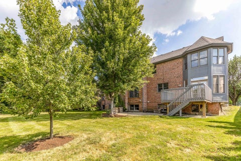 Tiny photo for 818 W Lukas Avenue, Palatine, IL 60067 (MLS # 12758367)