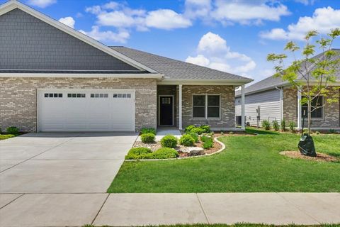 Photo of 518 S 6th Street, Fairbury, IL 61739 (MLS # 12648989)