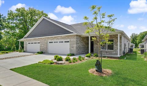 Tiny photo for 518 S 6th Street, Fairbury, IL 61739 (MLS # 12648989)