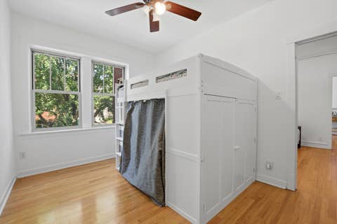 Tiny photo for 240 S MAPLE Avenue #1W, Oak Park, IL 60302 (MLS # 12700310)
