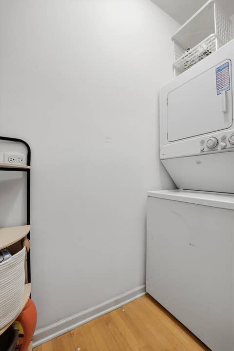 Tiny photo for 240 S MAPLE Avenue #1W, Oak Park, IL 60302 (MLS # 12700310)