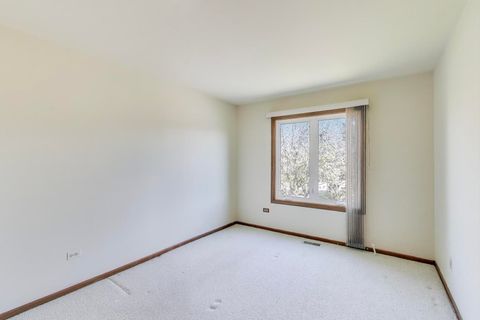 Tiny photo for 9260 Windsor Parkway, Tinley Park, IL 60487 (MLS # 12486859)