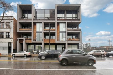 2424 W Chicago Avenue 202 Chicago IL 60622
