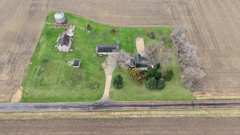 Tiny photo for 35150 2800 North Avenue, Mendota, IL 61342 (MLS # 12608313)