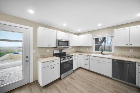 Tiny photo for 35150 2800 North Avenue, Mendota, IL 61342 (MLS # 12608313)