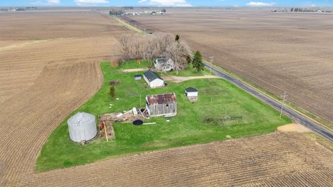 Tiny photo for 35150 2800 North Avenue, Mendota, IL 61342 (MLS # 12608313)