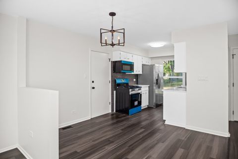 Tiny photo for 615 Nolan Avenue, Glendale Heights, IL 60139 (MLS # 12597519)