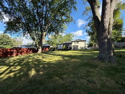 Tiny photo for 615 Nolan Avenue, Glendale Heights, IL 60139 (MLS # 12597519)