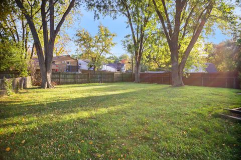 Tiny photo for 615 Nolan Avenue, Glendale Heights, IL 60139 (MLS # 12597519)