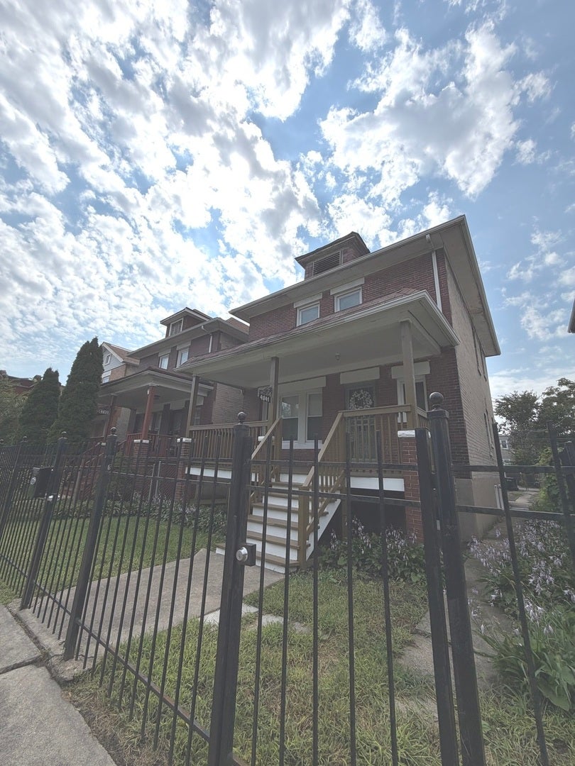 4841 W Quincy Street