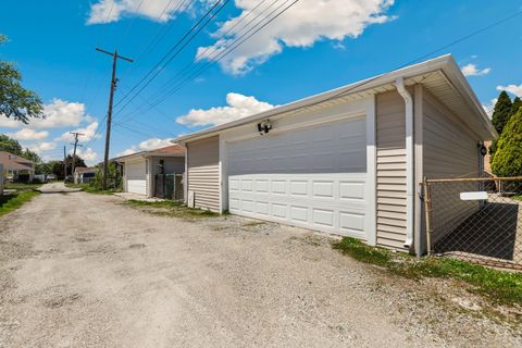 Tiny photo for 6117 W 83rd Street, Burbank, IL 60459 (MLS # 12640444)