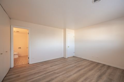 Tiny photo for 6220 N Ridge Avenue #S307, Chicago, IL 60660 (MLS # 12494863)