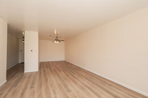 Tiny photo for 6220 N Ridge Avenue #S307, Chicago, IL 60660 (MLS # 12494863)