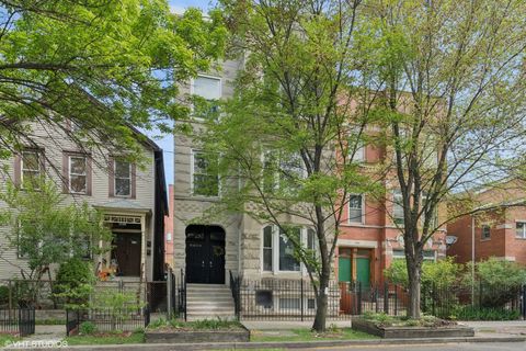 1706 W Huron Street 2S Chicago IL 60622