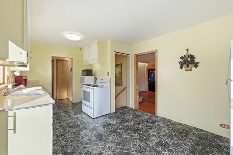 Tiny photo for 216 Edgebrook Road, Wood Dale, IL 60191 (MLS # 12514197)