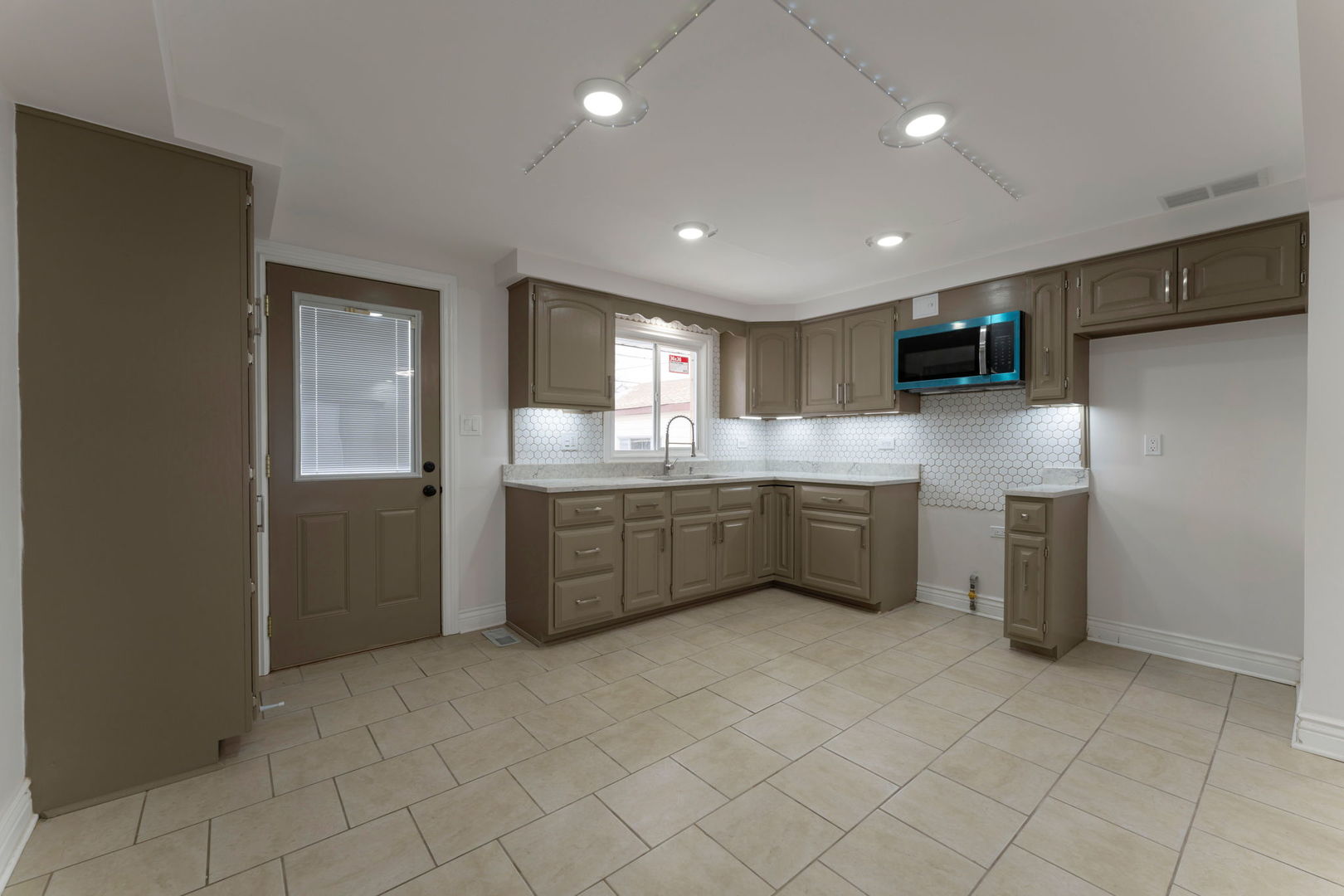 4515 W 88th Street