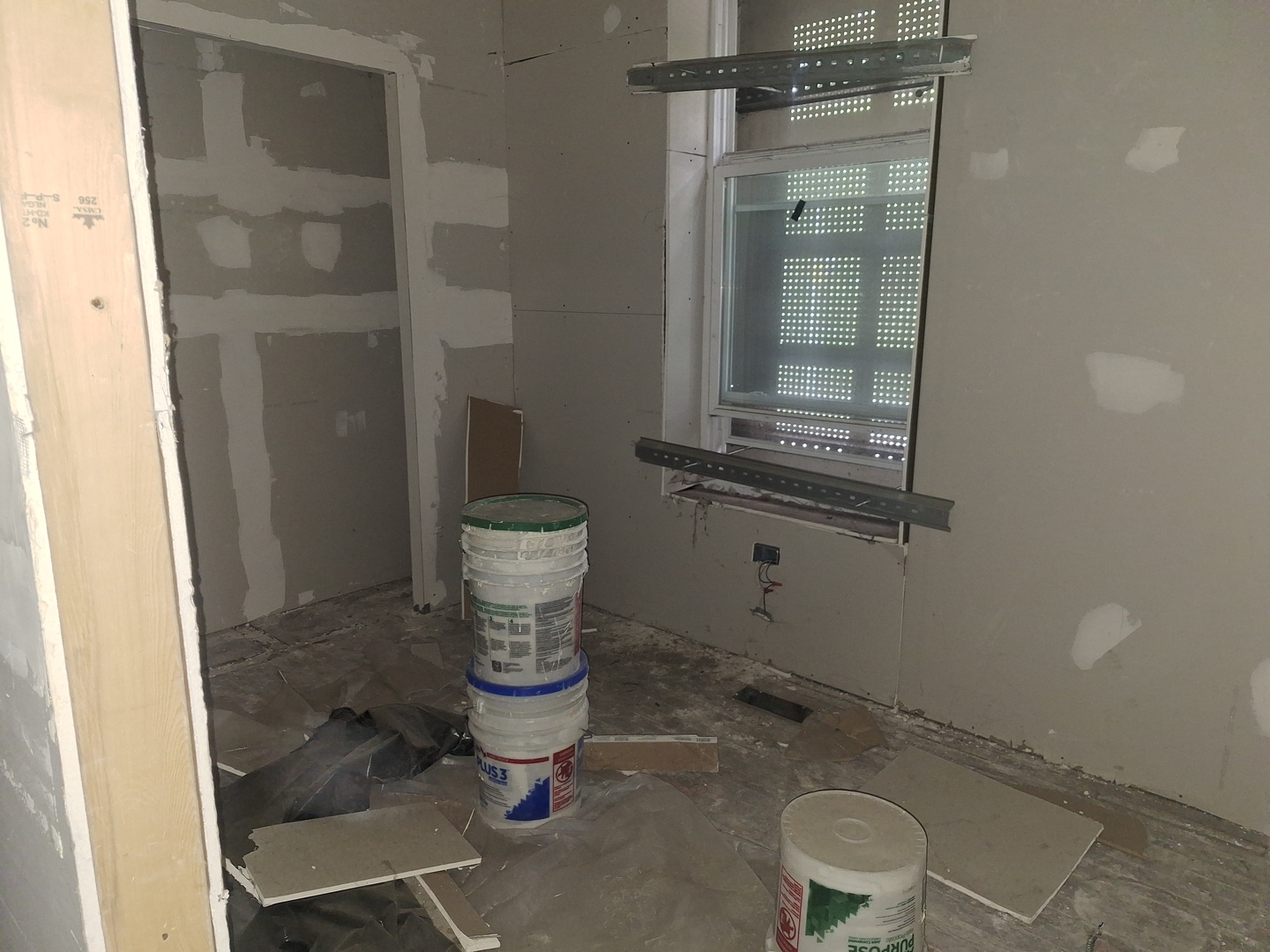 5757 S Carpenter Street