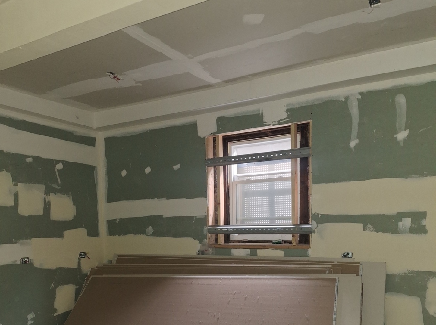 5757 S Carpenter Street