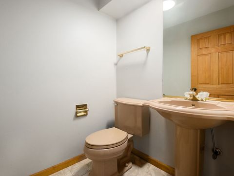 Tiny photo for 748 Berwick Place, Roselle, IL 60172 (MLS # 12655580)