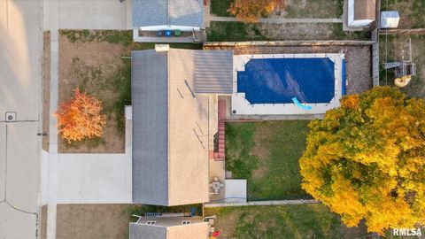 Tiny photo for 1123 N 27TH Avenue, Clinton, IA 52732 (MLS # QC4269112)