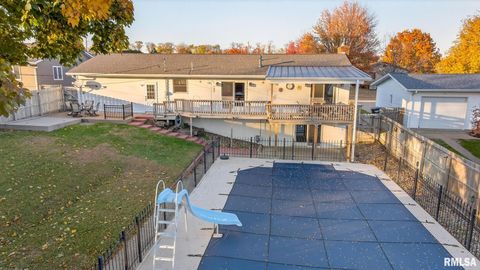 Tiny photo for 1123 N 27TH Avenue, Clinton, IA 52732 (MLS # QC4269112)