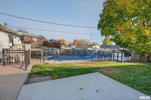 Tiny photo for 1123 N 27TH Avenue, Clinton, IA 52732 (MLS # QC4269112)