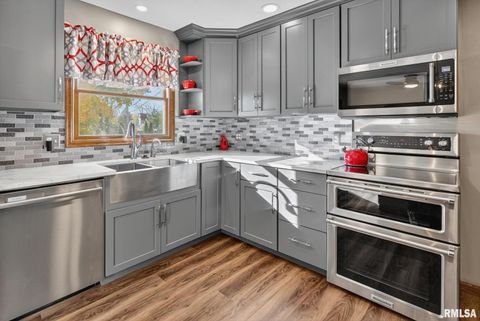 Tiny photo for 1123 N 27TH Avenue, Clinton, IA 52732 (MLS # QC4269112)