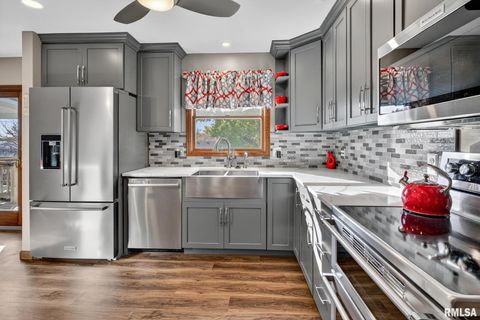 Tiny photo for 1123 N 27TH Avenue, Clinton, IA 52732 (MLS # QC4269112)